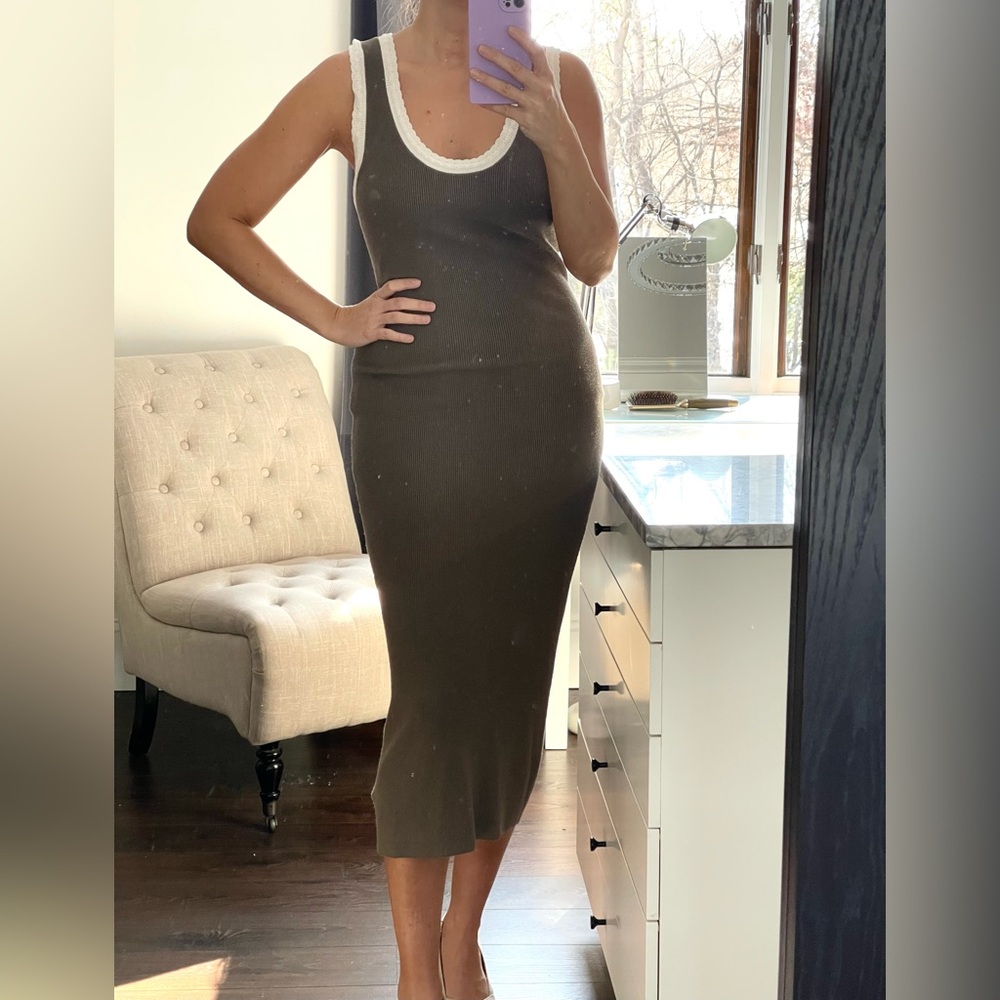 Elegant/Casual Dark Green & White Sleeveless Knit Midi Body Contour Dress size M